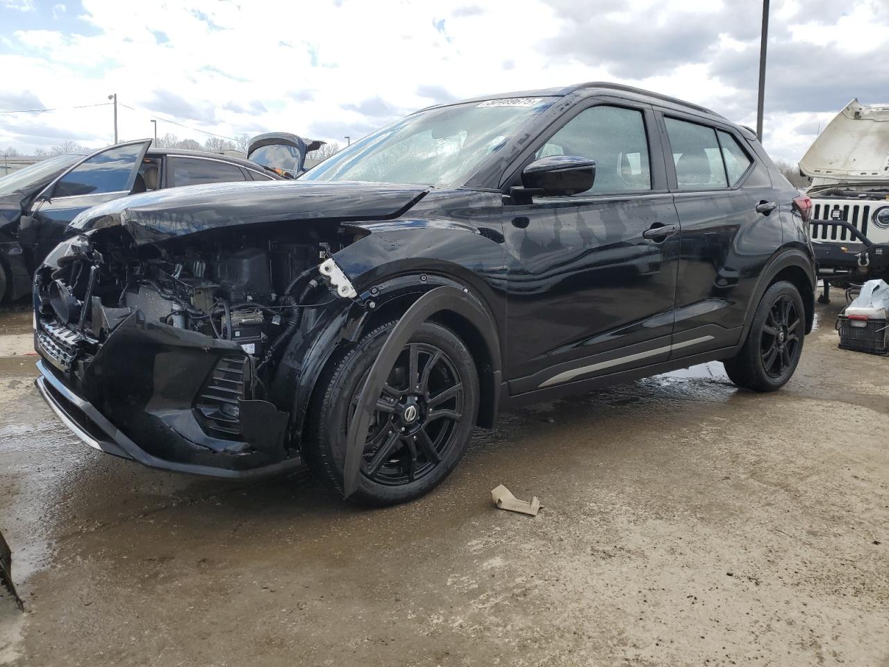 NISSAN KICKS SR