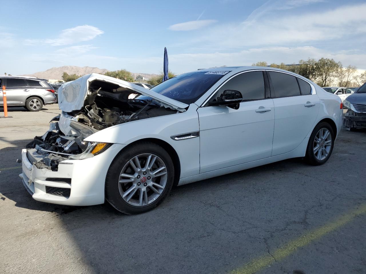 JAGUAR XE PREMIUM