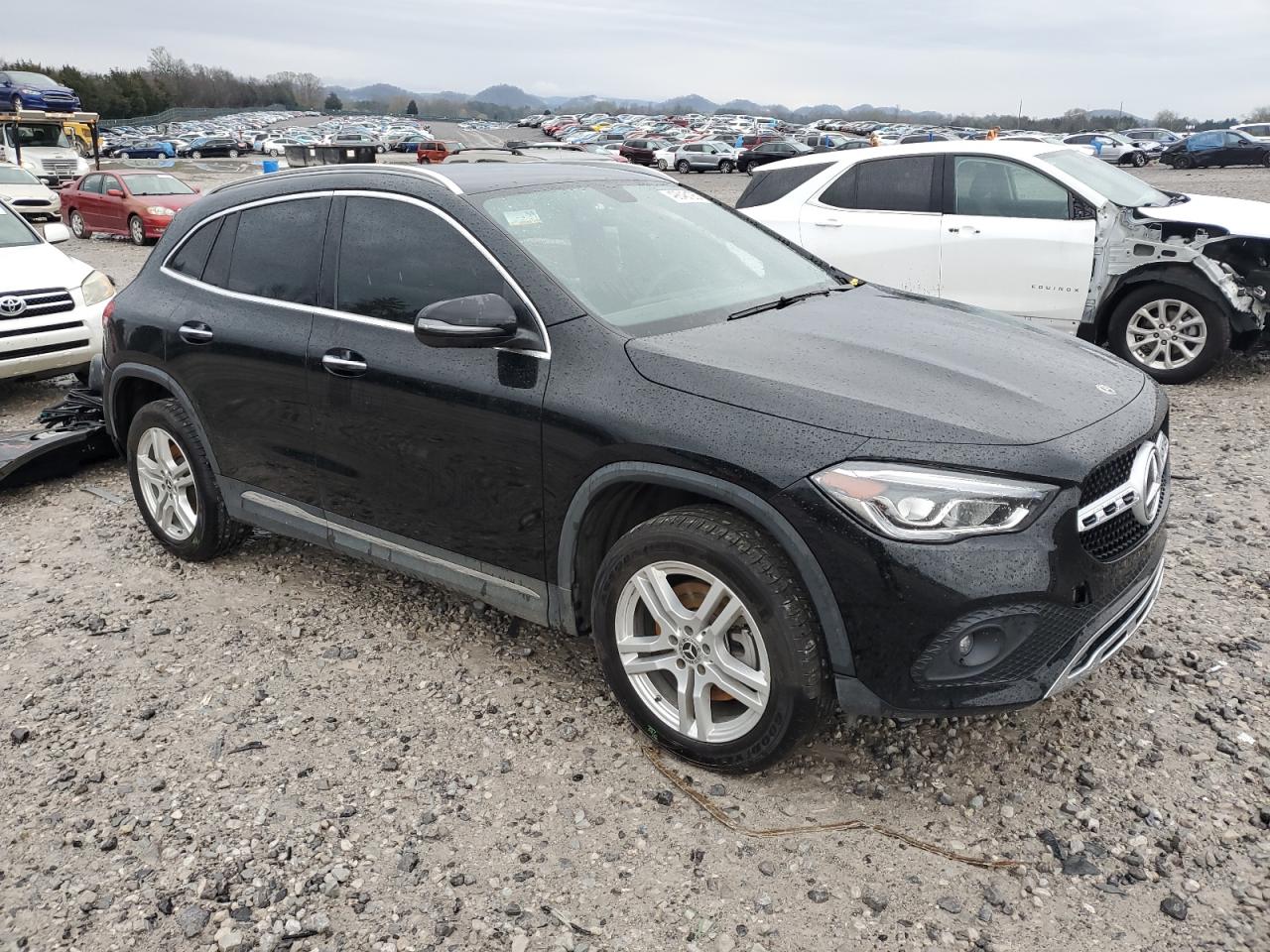 MERCEDES-BENZ GLA-CLASS 2023