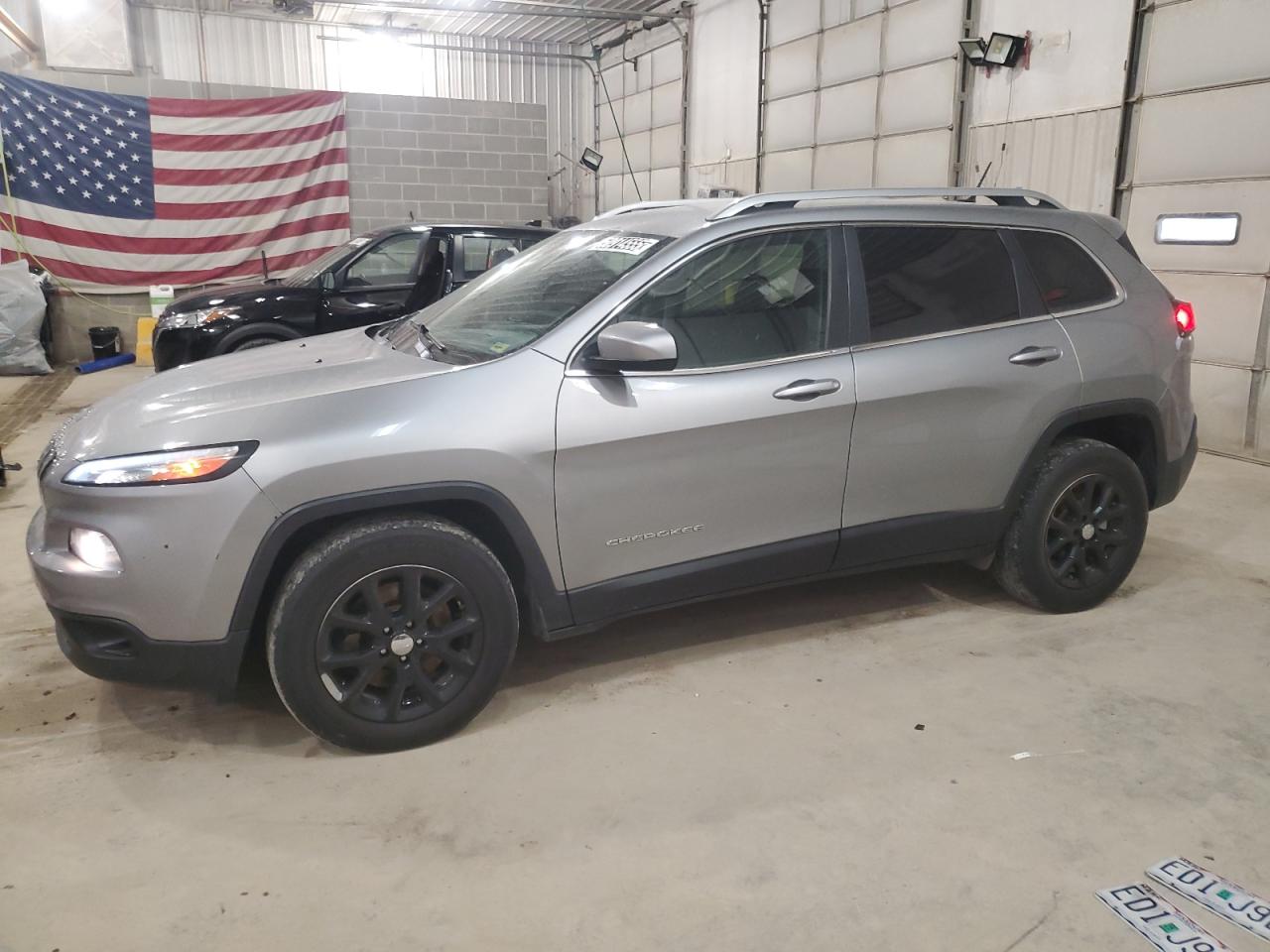 JEEP GRAND CHEROKEE LATITUDE