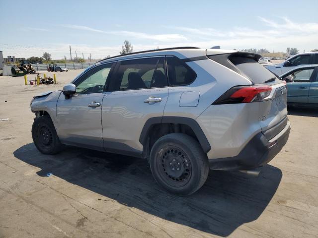TOYOTA RAV4 LE 2020 silver  gas 2T3K1RFVXLC034798 photo #3