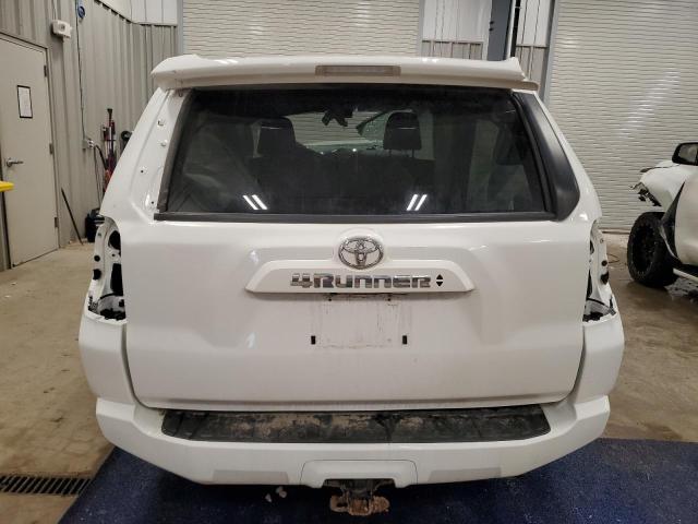 2022 TOYOTA 4RUNNER SR JTEMU5JR9N6017640