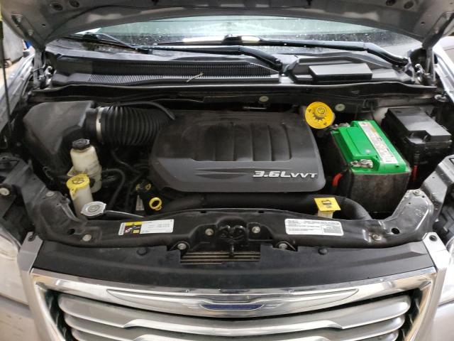 2016 CHRYSLER TOWN & COU - 2C4RC1CGXGR304952