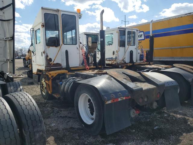 KALMAR OTTAWA 2011 white tractor diesel 11VF813E5BA000160 photo #4