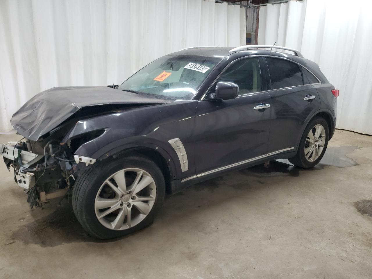INFINITI FX35