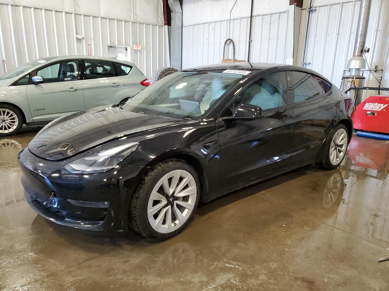 5YJ3E1EB0MF057174 TESLA MODEL 3 2021