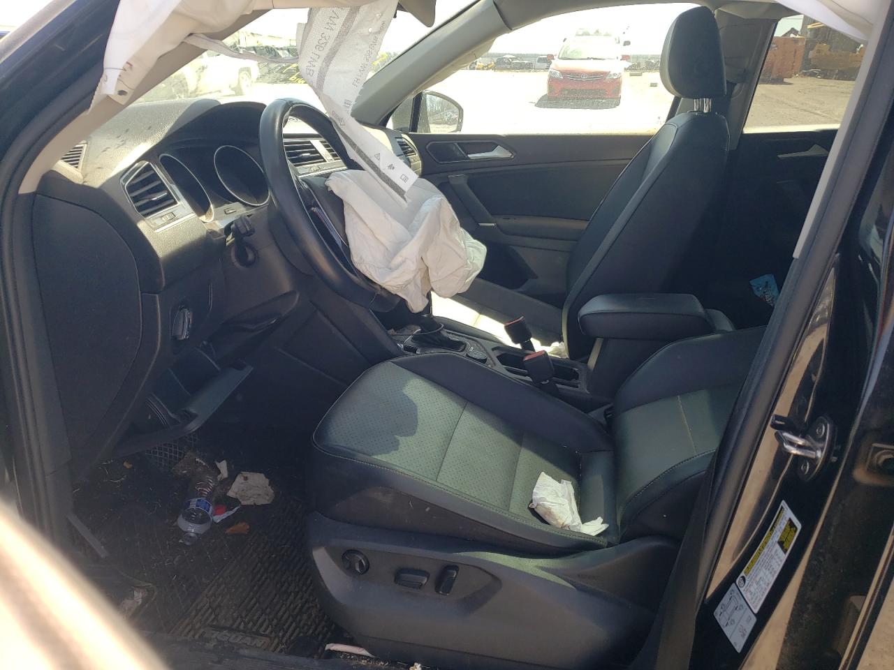 VOLKSWAGEN TIGUAN SE