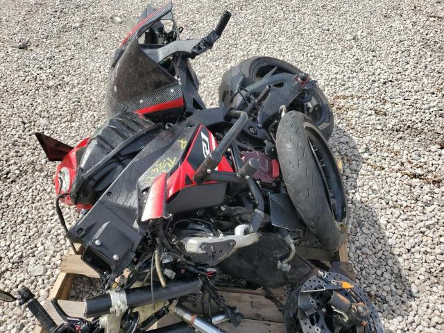 2019 YAMAHA YZFR1 C JYARN39Y6KA001861