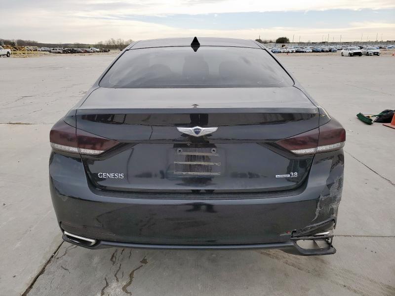 2016 HYUNDAI GENESIS 3. - KMHGN4JE4GU111196