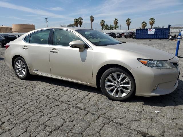 Vin: jthbw1ggxd2002556, lot: 50590775, lexus es300 300h 20134