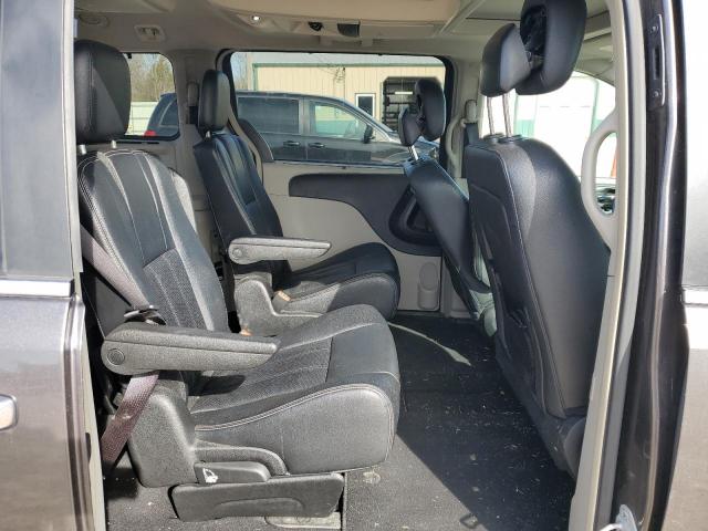 2015 CHRYSLER TOWN & COU - 2C4RC1CG3FR693240