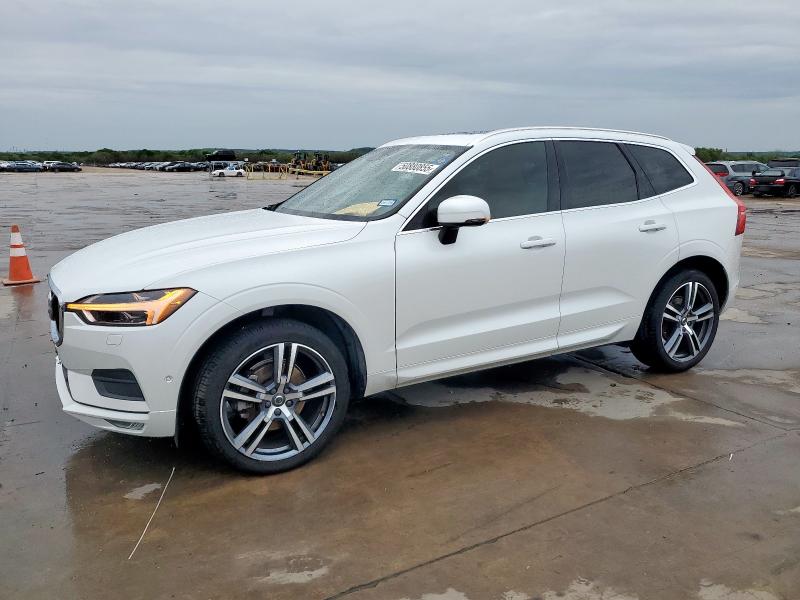 VOLVO XC60 T5 MOMENTUM