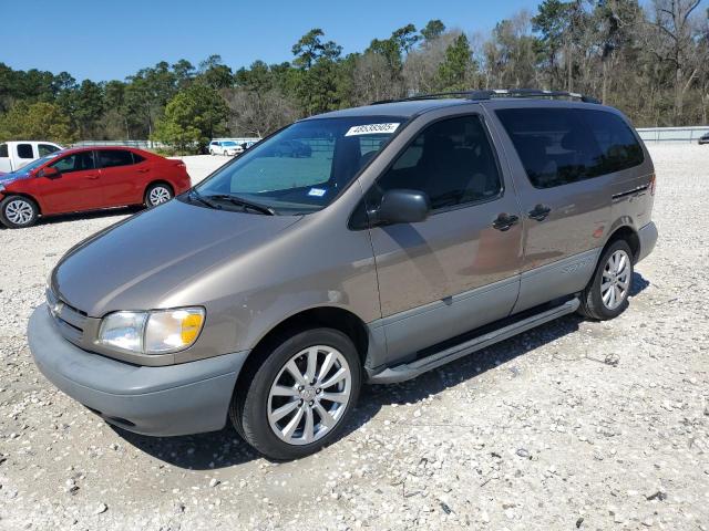 TOYOTA SIENNA LE