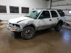1GNDT13WXY2207663 CHEVROLET BLAZER Photo 1