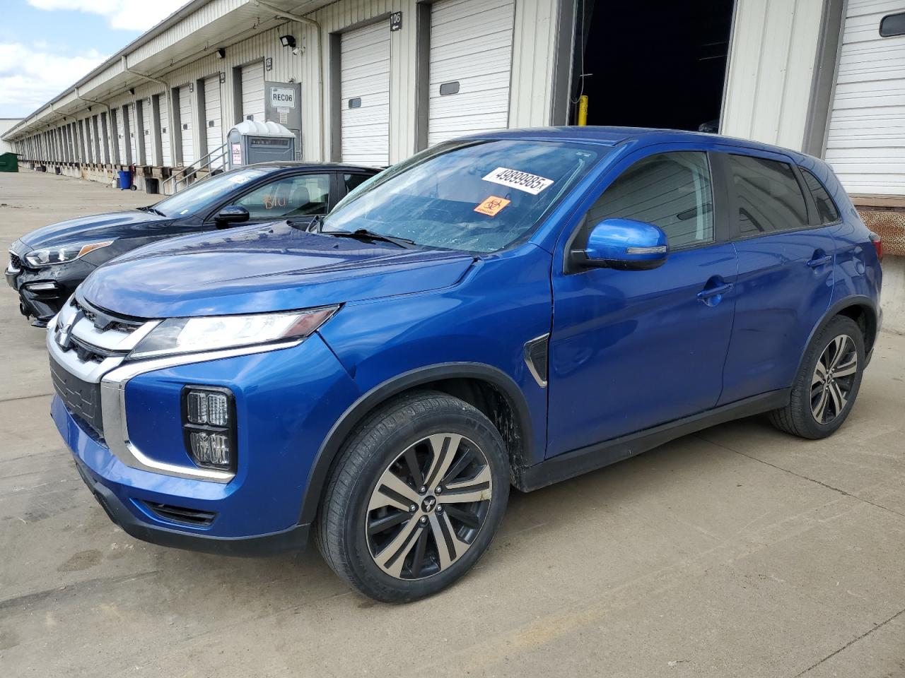 MITSUBISHI OUTLANDER SE