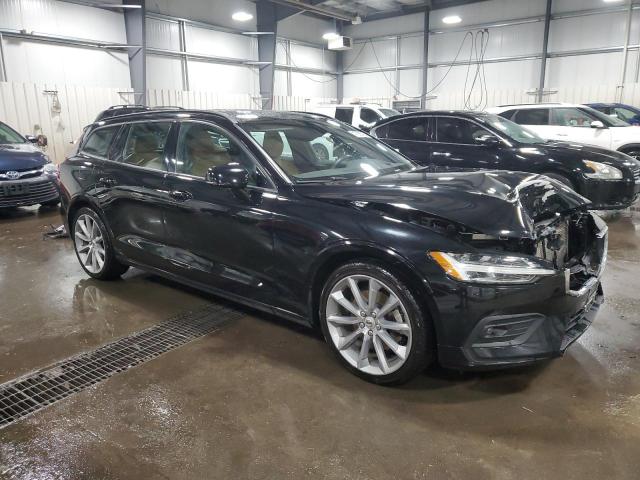 Vin: yv1102ek2l2361873, lot: 47556795, volvo v60 t5 momentum 20204