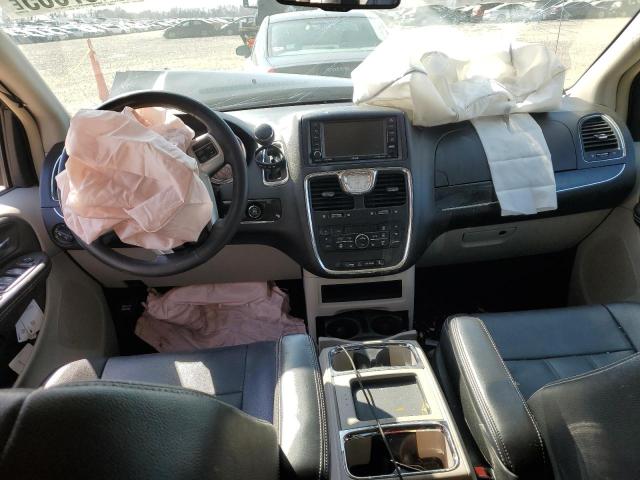 2016 CHRYSLER TOWN & COU - 2C4RC1BGXGR305391