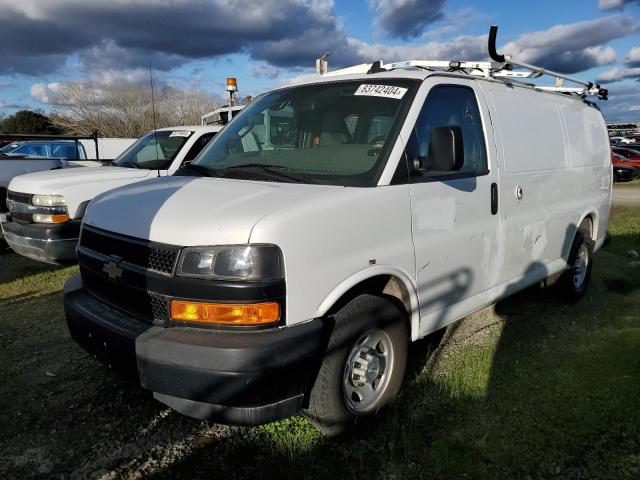 CHEVROLET EXPRESS G2 2018 two tone  gas 1GCWGAFP7J1176300 photo #1
