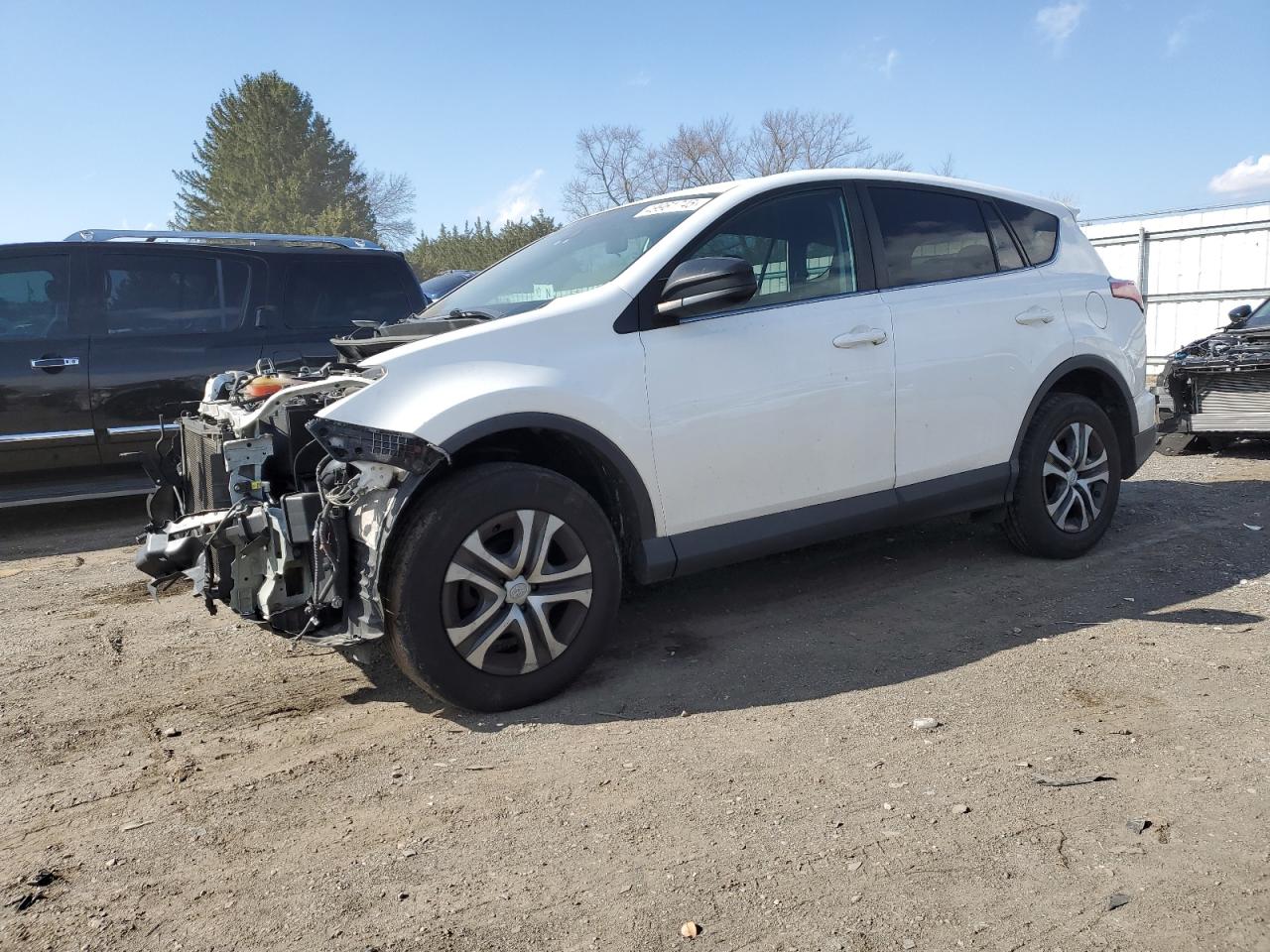 TOYOTA RAV4 LE