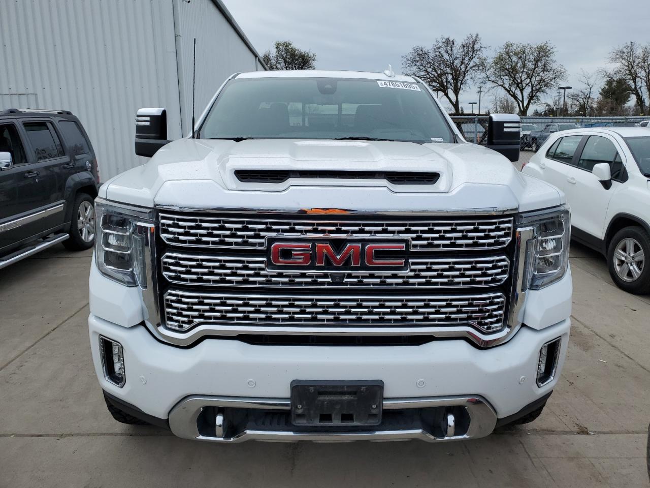 GMC SIERRA K2500 DENALI