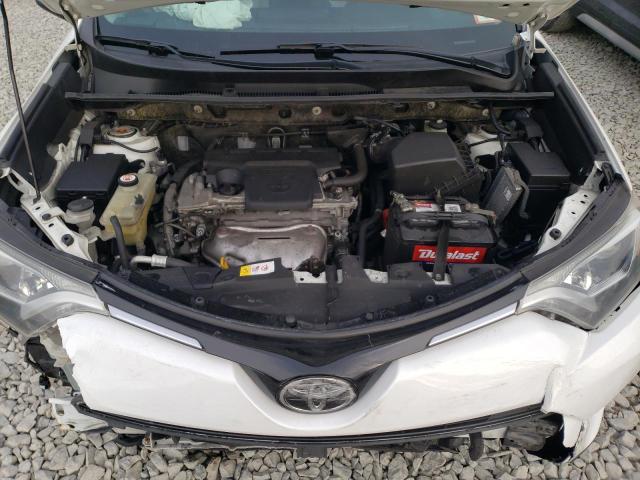 2017 TOYOTA RAV4 XLE JTMRFREV2HJ172714
