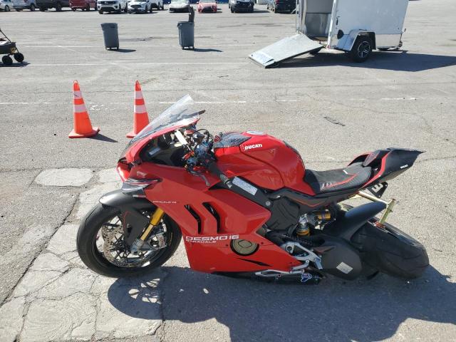 DUCATI PANIGALE V 2021 red  gas ZDMDAGNW6MB015542 photo #4