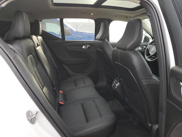 2025 VOLVO XC40 PLUS YV4L12UC3S2456203