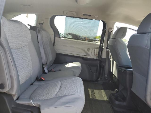 2022 TOYOTA SIENNA LE - 5TDKRKEC4NS101964