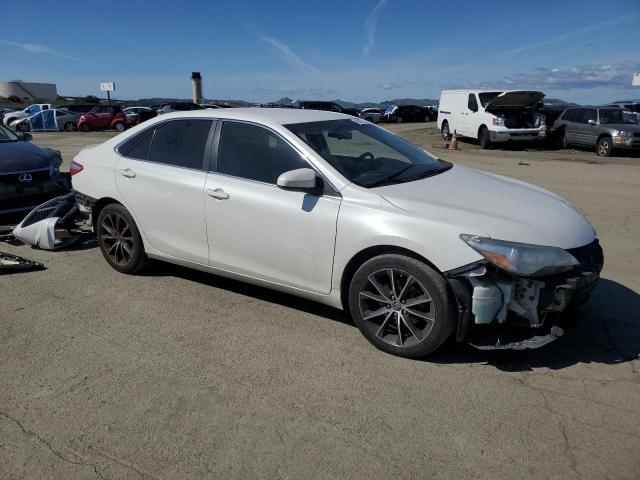 Vin: 4t1bf1fk7fu110532, lot: 49436225, toyota camry le 20154