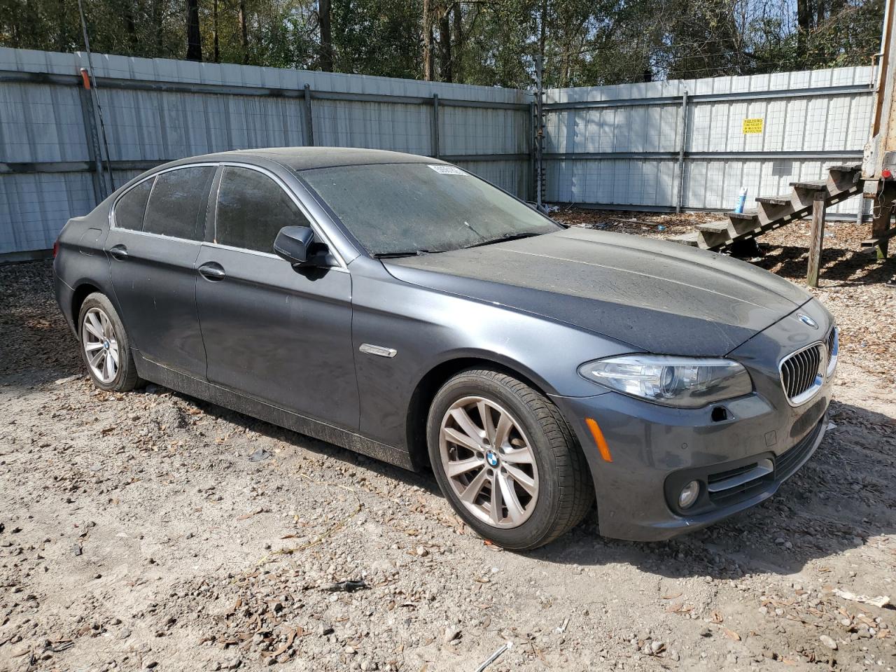 BMW 528 i 2016 фото - 4 BMW 528 i 2016