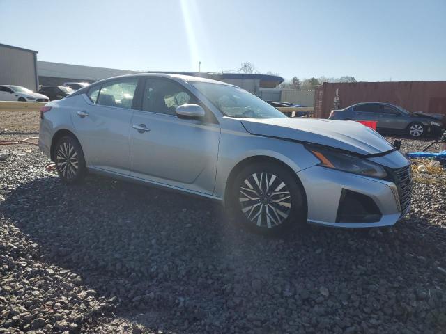 Vin: 1n4bl4dv0pn409969, lot: 49786055, nissan altima sv 20234