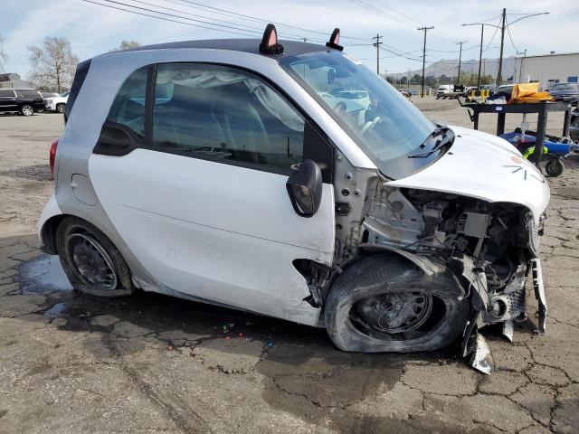 Vin: wmefj5da4gk141225, lot: 48356965, smart fortwo 20164