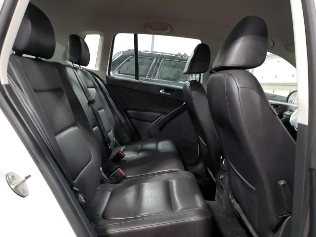 2016 VOLKSWAGEN TIGUAN S - WVGBV7AXXGW006101
