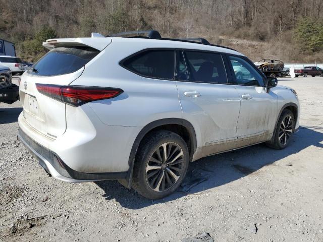 2022 TOYOTA HIGHLANDER 5TDLZRBH0NS168154