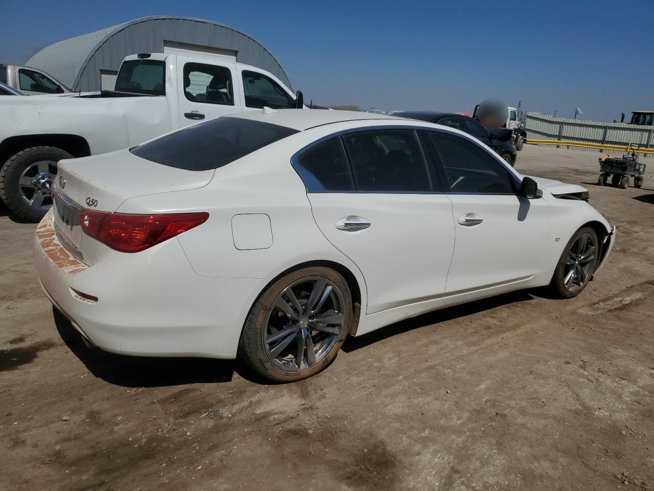 INFINITI Q50 2015