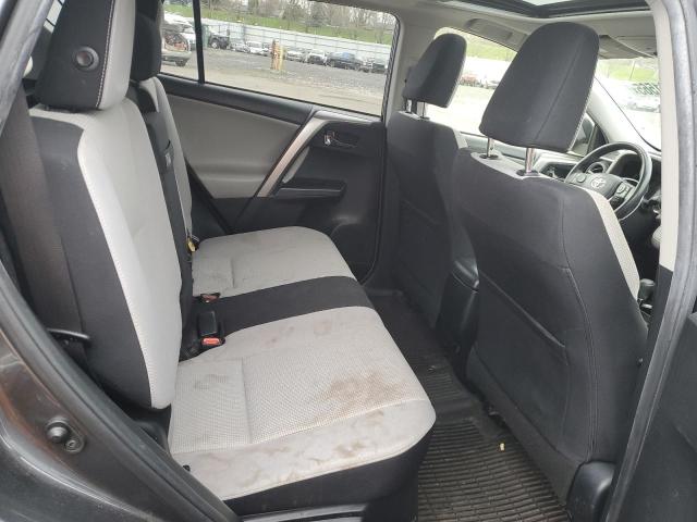 2018 TOYOTA RAV4 HV LE - JTMRJREV4JD215551
