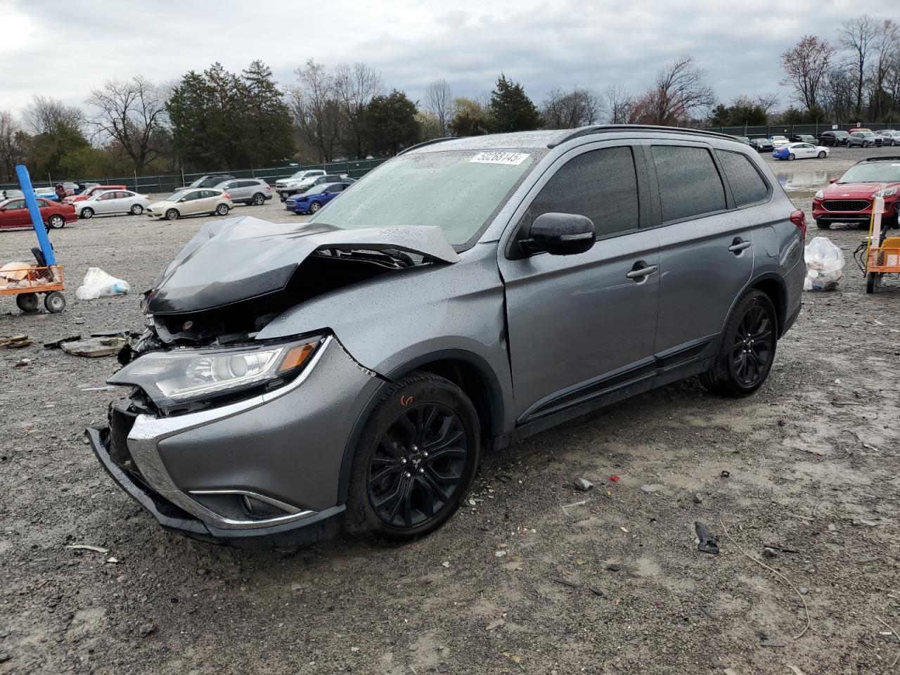 MITSUBISHI OUTLANDER SE