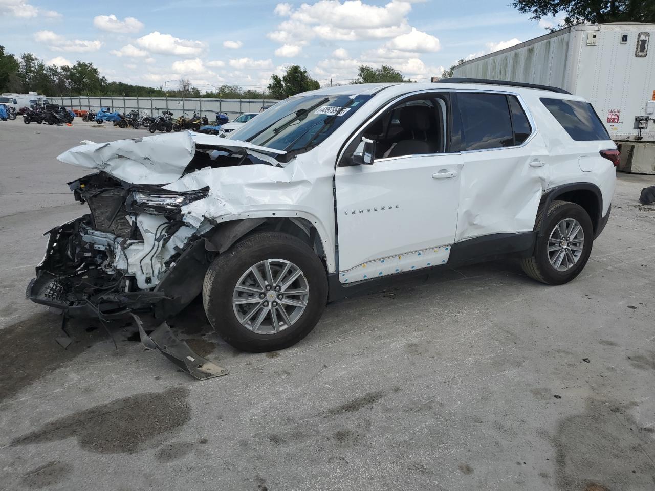 CHEVROLET TRAVERSE LT