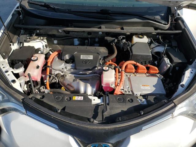 2018 TOYOTA RAV4 HV LE JTMRJREV8JD228187