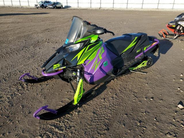 ARCT SNOWMOBILE 2019 two tone   4UF19SNW5KT105873 photo #3