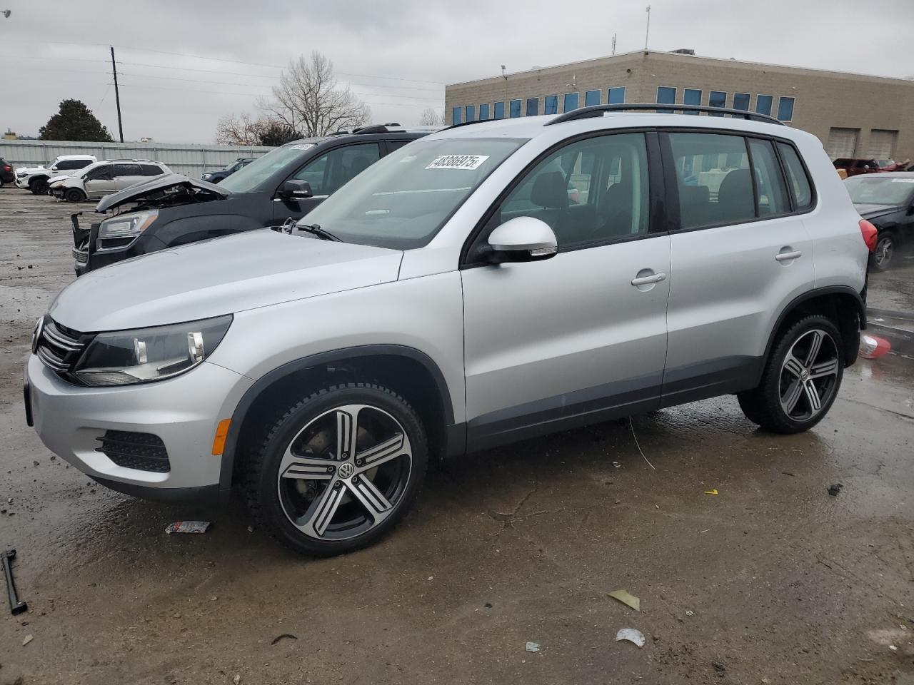 WVGBV7AX5HK013157 VOLKSWAGEN TIGUAN S 2017
