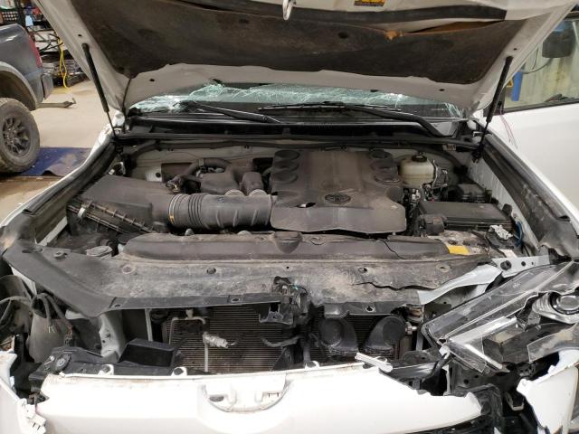 2022 TOYOTA 4RUNNER SR JTEMU5JR9N6017640