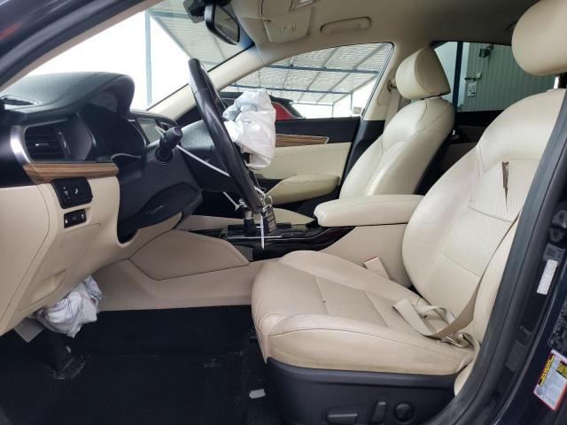 2018 KIA CADENZA LU KNALC4J17J5097170