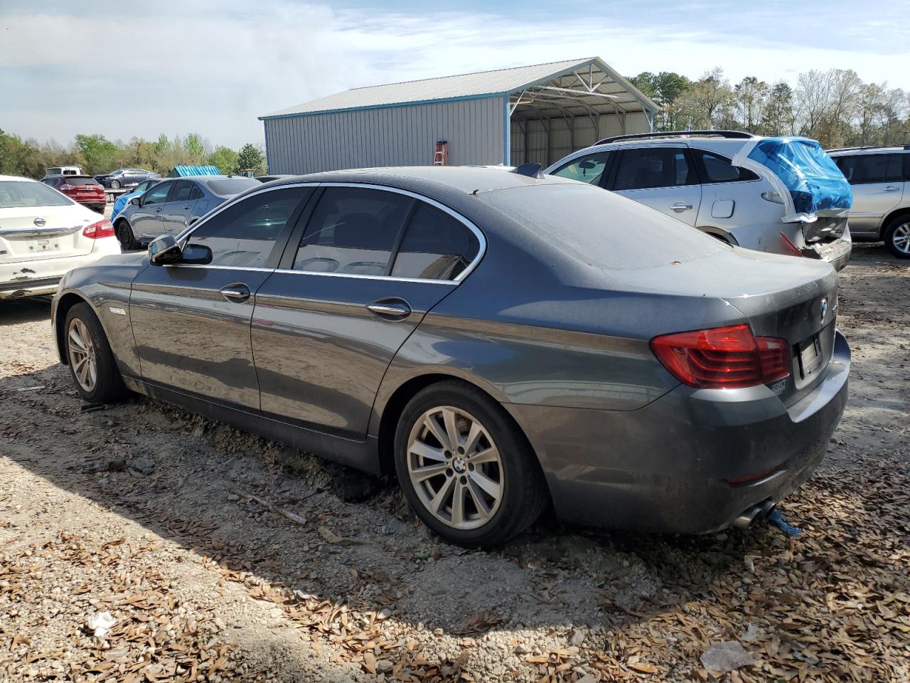 BMW 528 i 2016 фото - 2 BMW 528 i 2016