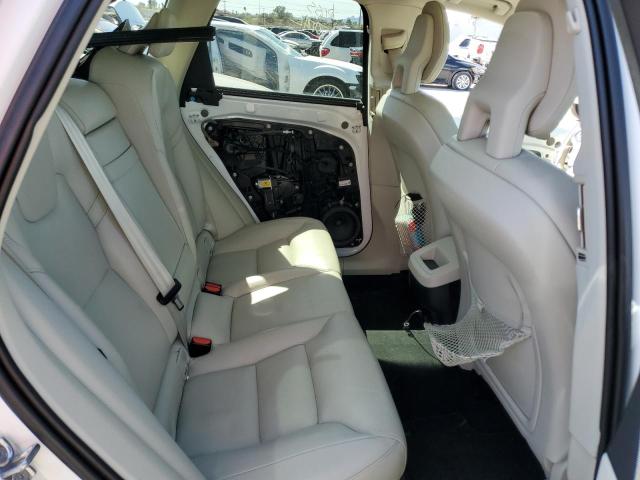 2018 VOLVO XC60 T6 LYVA22RK3JB097438