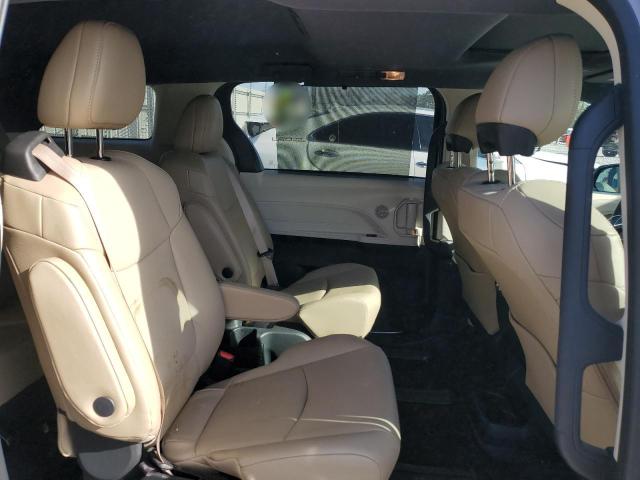 2023 TOYOTA SIENNA XLE - 5TDYRKEC6PS147163