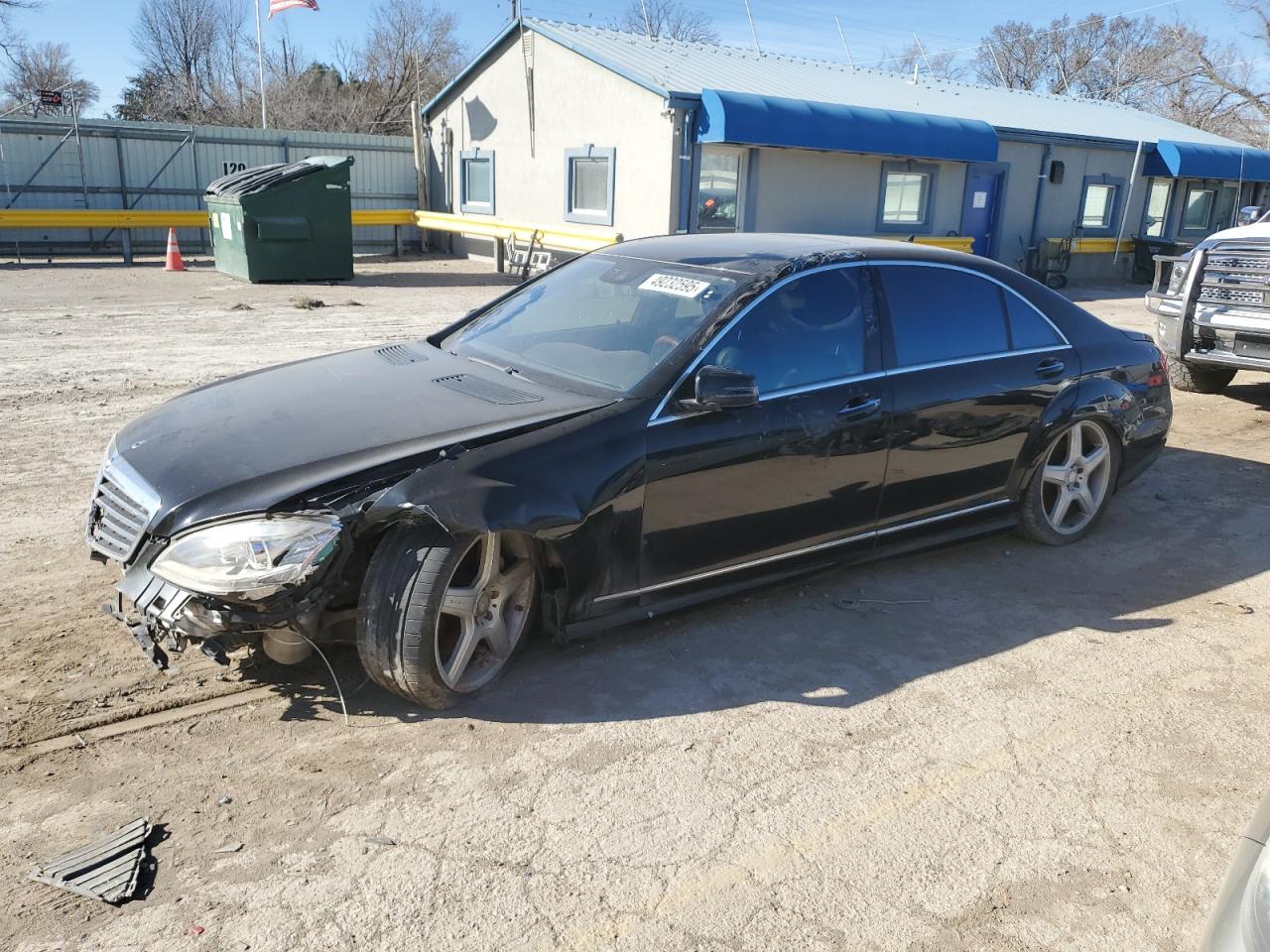 MERCEDES-BENZ S-CLASS 550