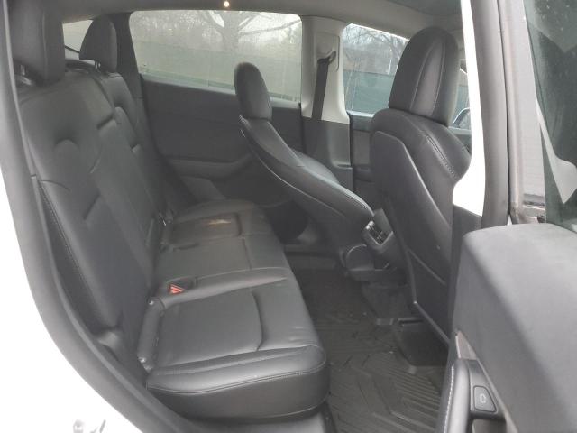 7SAYGDEE0NF356132 2022 TESLA MODEL Y