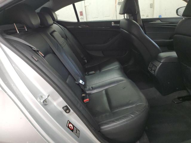 2016 KIA CADENZA LU KNALN4D70G5207236