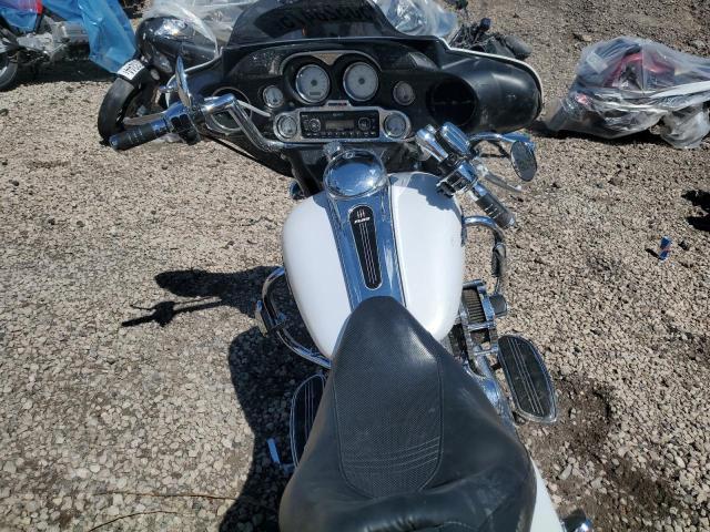 2008 HARLEY-DAVIDSON FLHX - 1HD1KB4128Y627324
